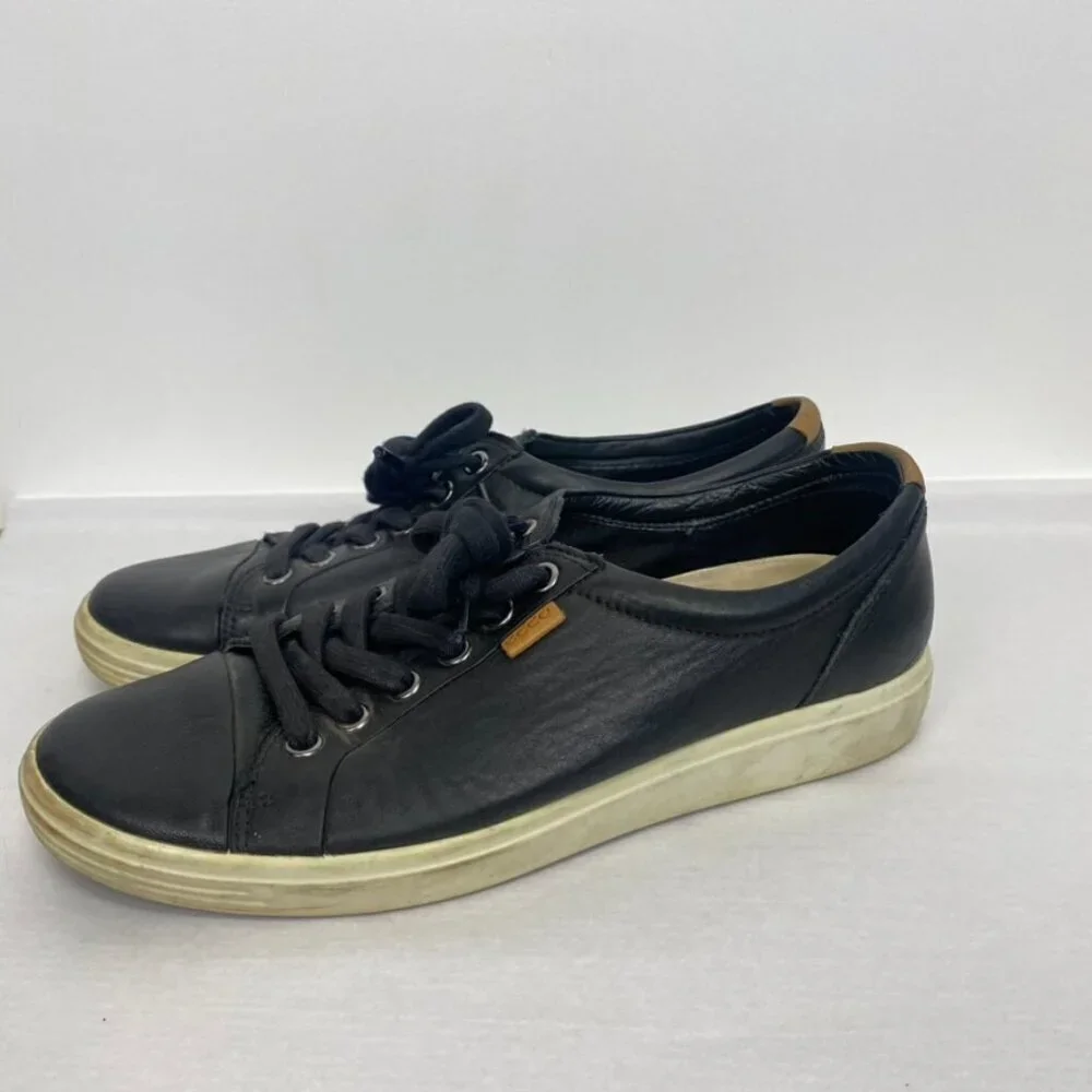 Ecco Black Leather Lace Up Sneakers
